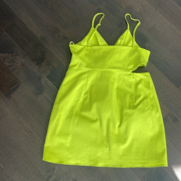 Lime Dress - Picture 3 of 5